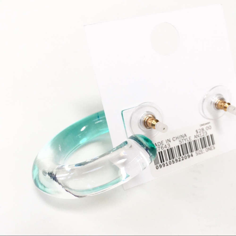 New Madewell Ombré Resin Hoop Earrings - Picture 6 of 8